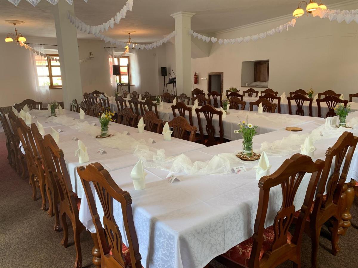 Zamek Jindrichovice Hotel Kolinec Ngoại thất bức ảnh